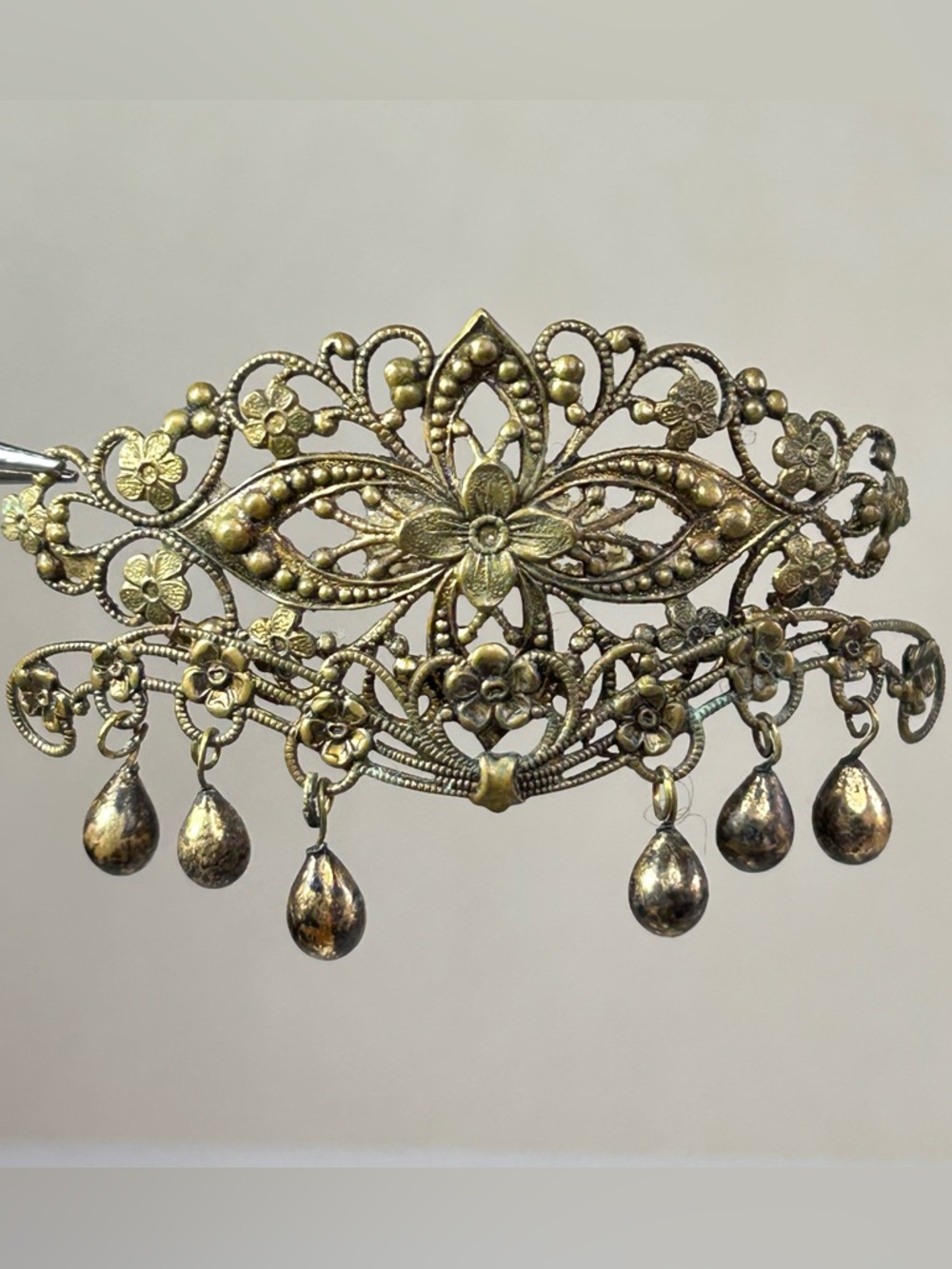 Ornate Victorian Filigree Metal Hair Piece Accessory pwith Dangles Gold Tone VTG
